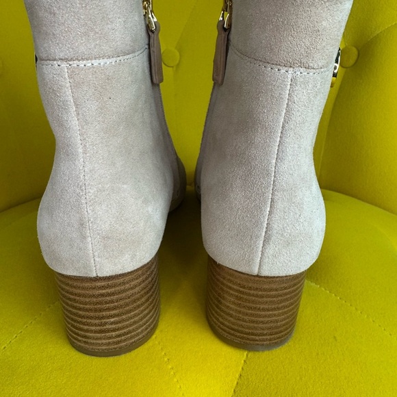 Ralph Lauren Wynne Bootie Women's Size 7.5 Brown/Suede Leather High Toe Slip On - Picture 6 of 12